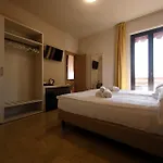 Primavera فندق بسكييرا ديل غاردا