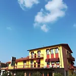 Otel Primavera Peschiera del Garda