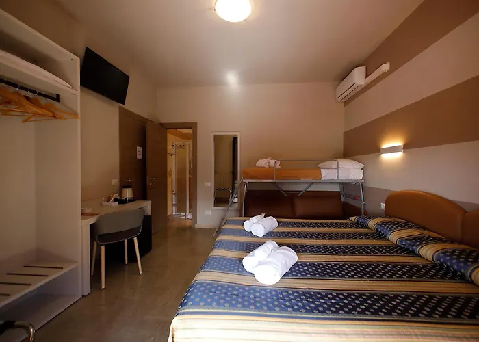 Primavera 2* Πεσκιέρα ντελ Γκάρντα