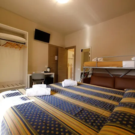 Hotel Primavera 2*