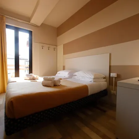 Primavera Hotel 2*