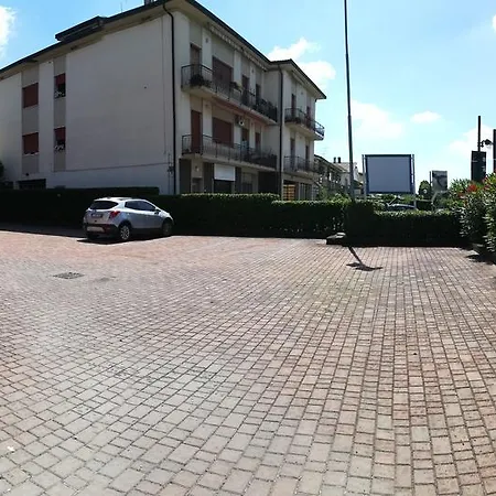 Primavera Hotel